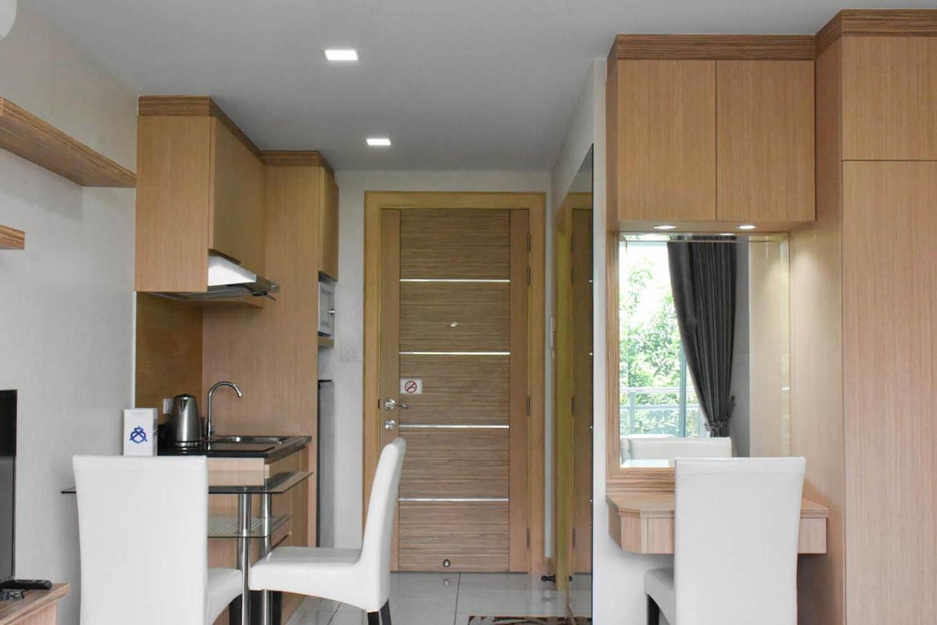 Whale Marina Condominium Na Chom Thian Room photo