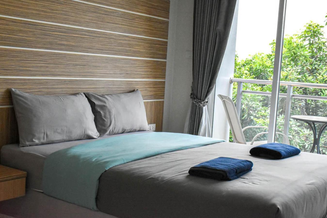 Whale Marina Condominium Na Chom Thian Room photo