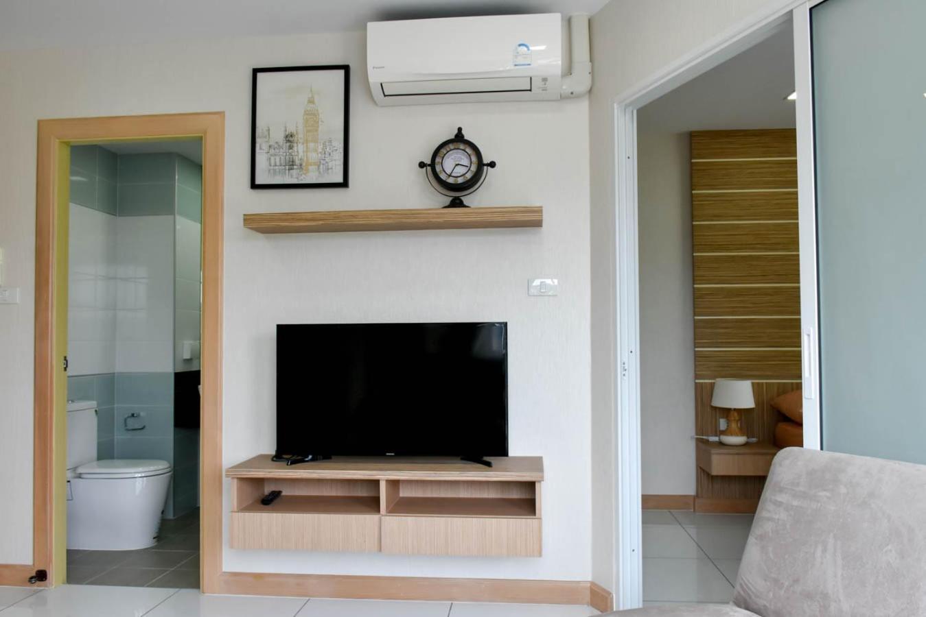 Whale Marina Condominium Na Chom Thian Room photo